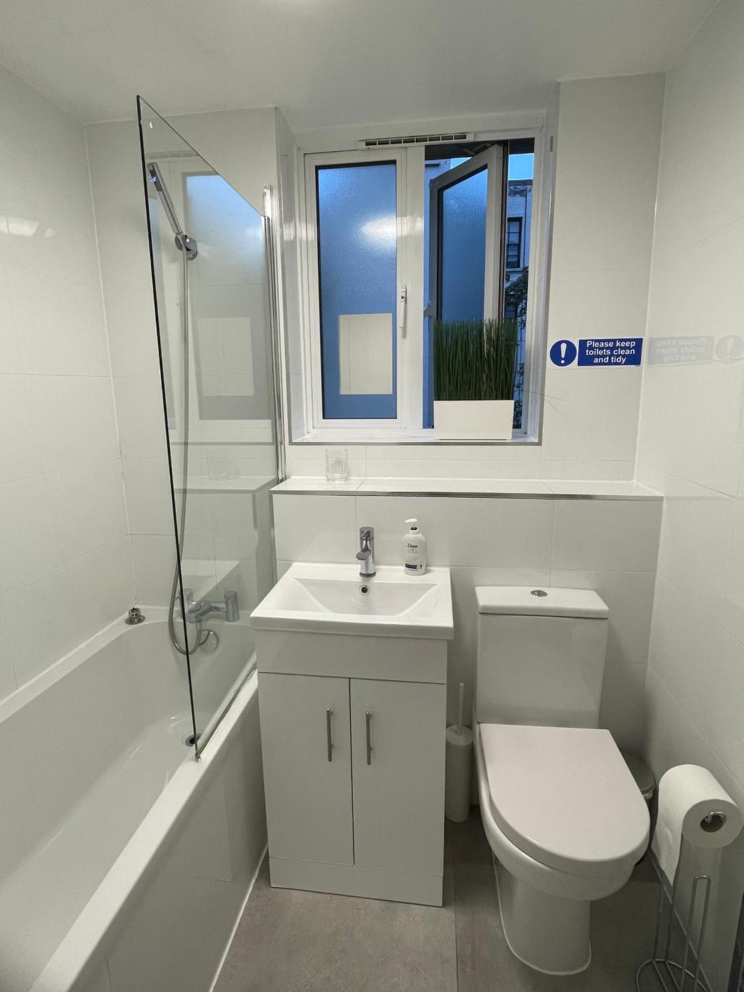 Lovely Double Rooms In Euston & Square In Central Лондон Екстериор снимка
