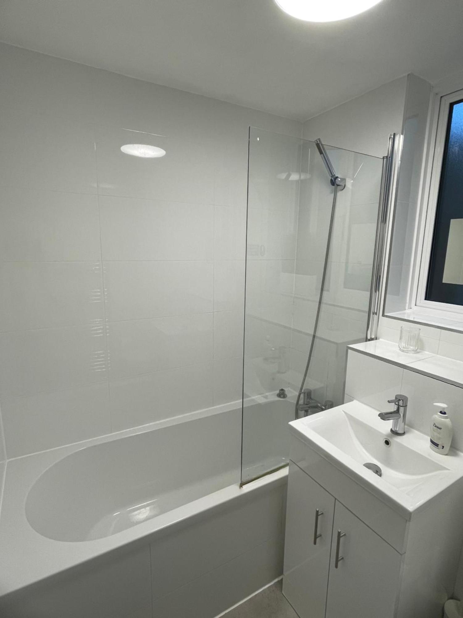 Lovely Double Rooms In Euston & Square In Central Лондон Екстериор снимка